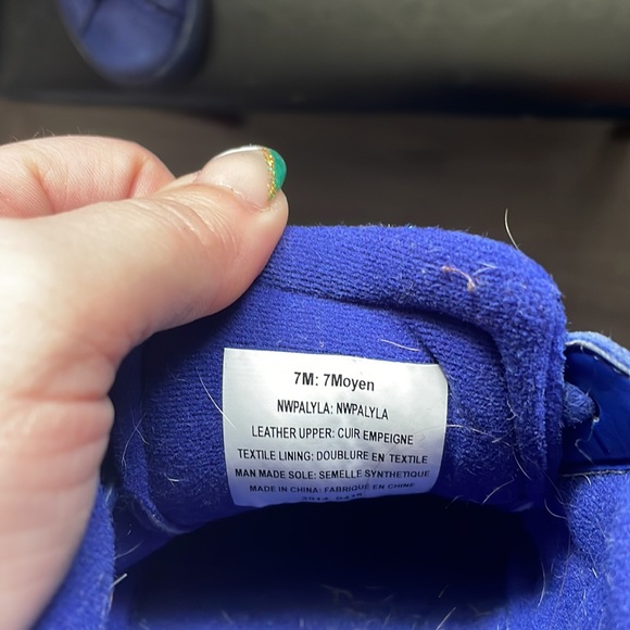 Super fun star print Nine West runners - Picture 5 of 5